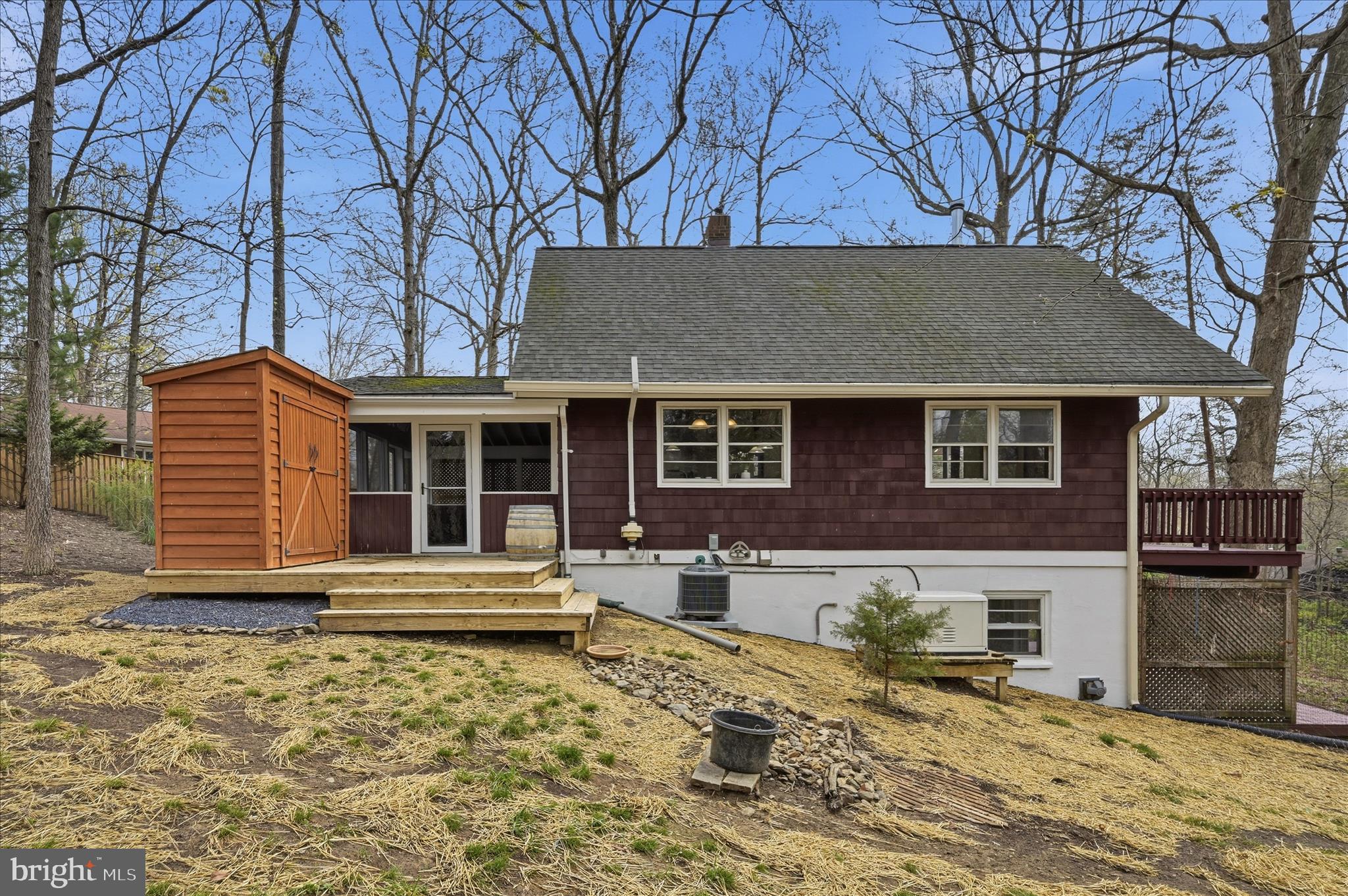 SHANNONDALE - Residential