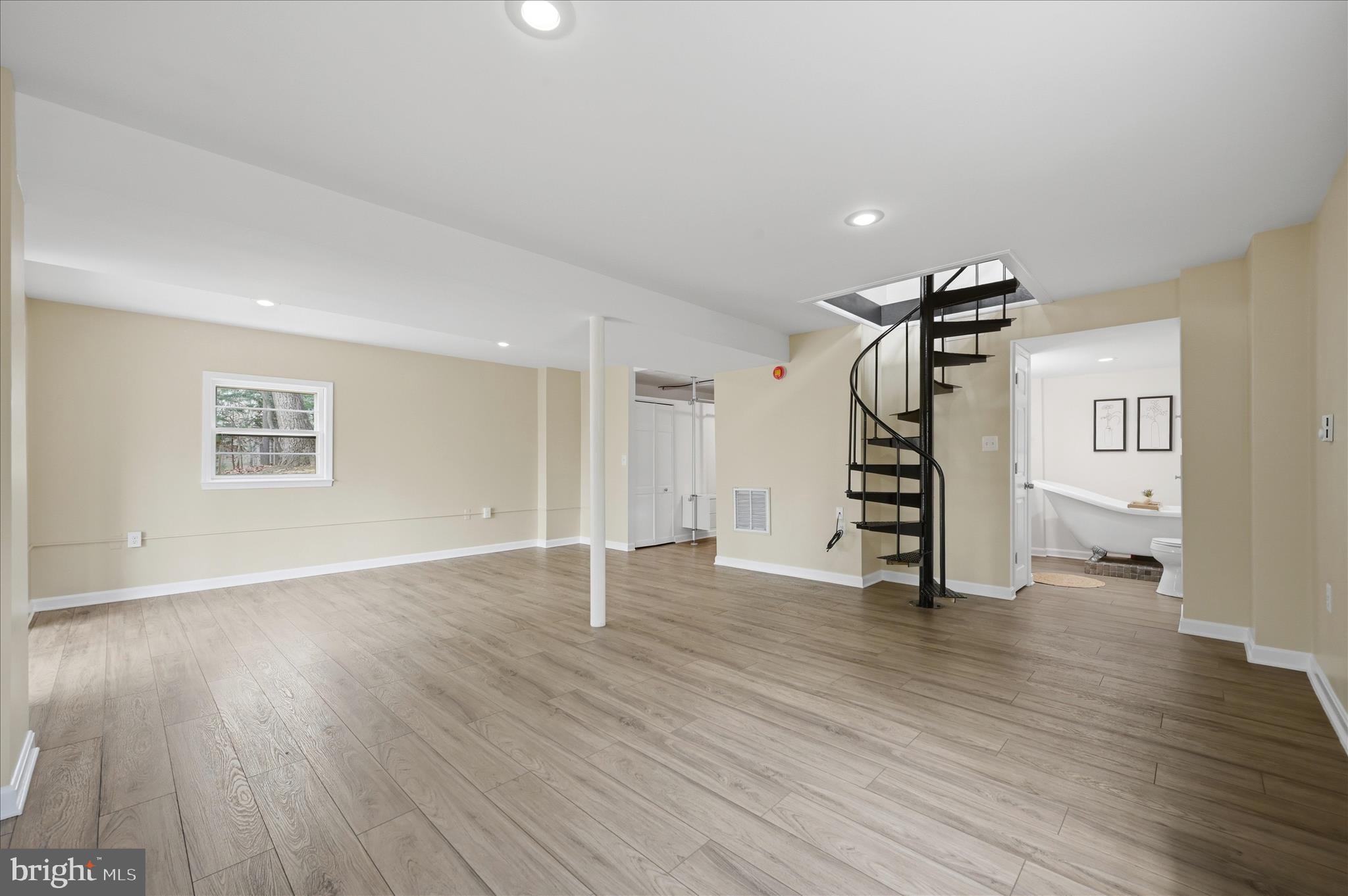 SHANNONDALE - Residential