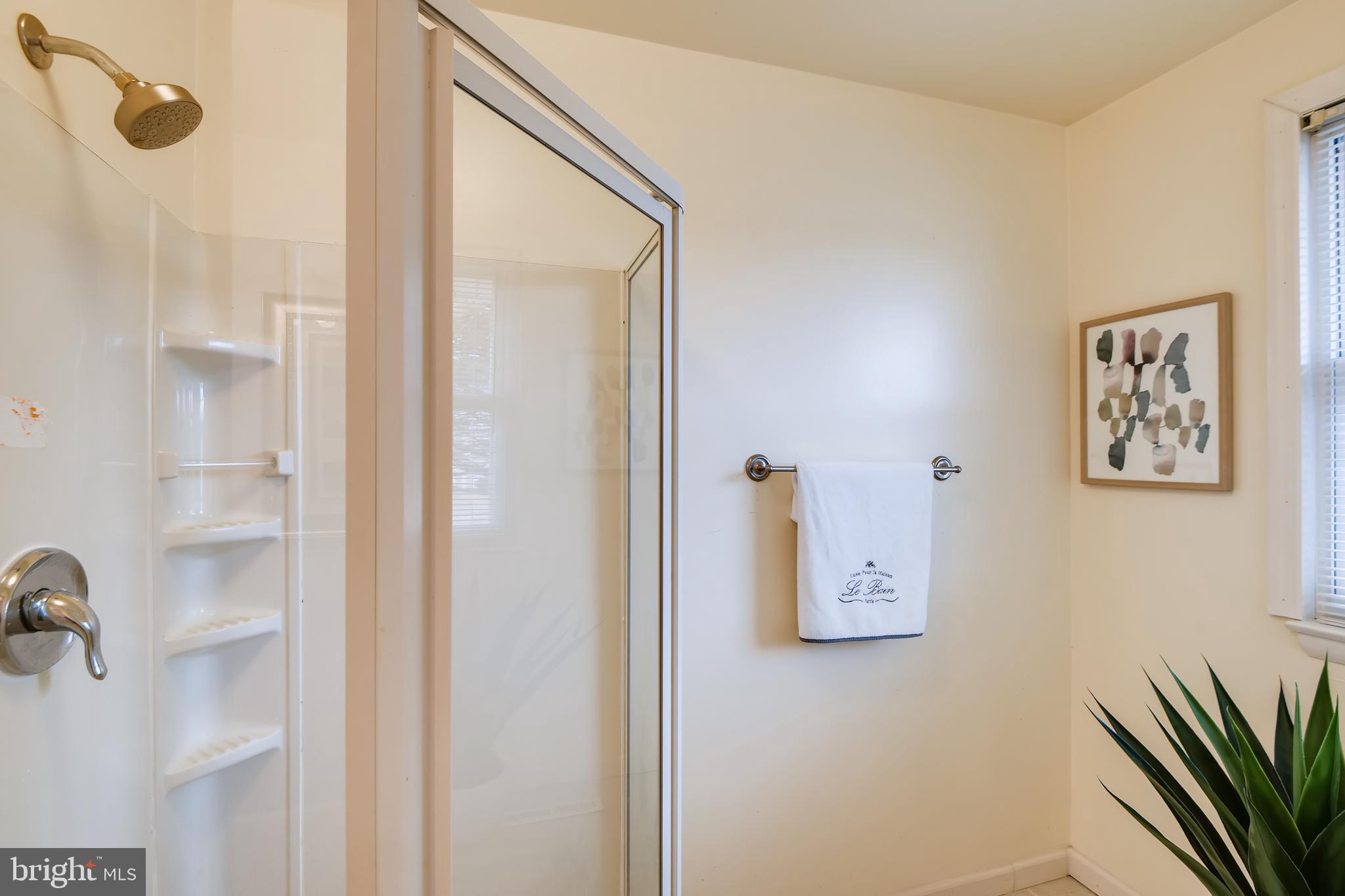 KINGS POINT - Residential