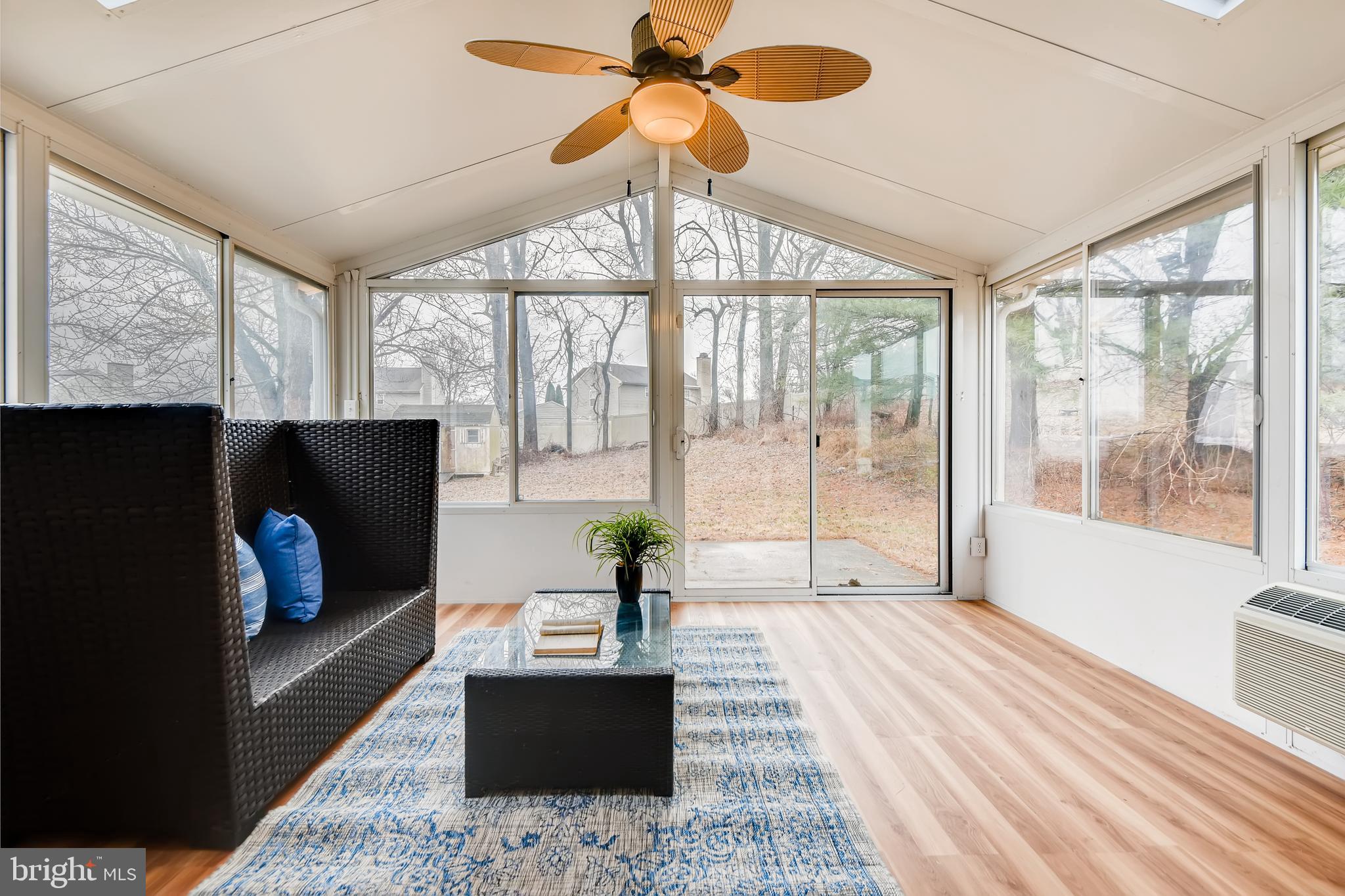 KINGS POINT - Residential