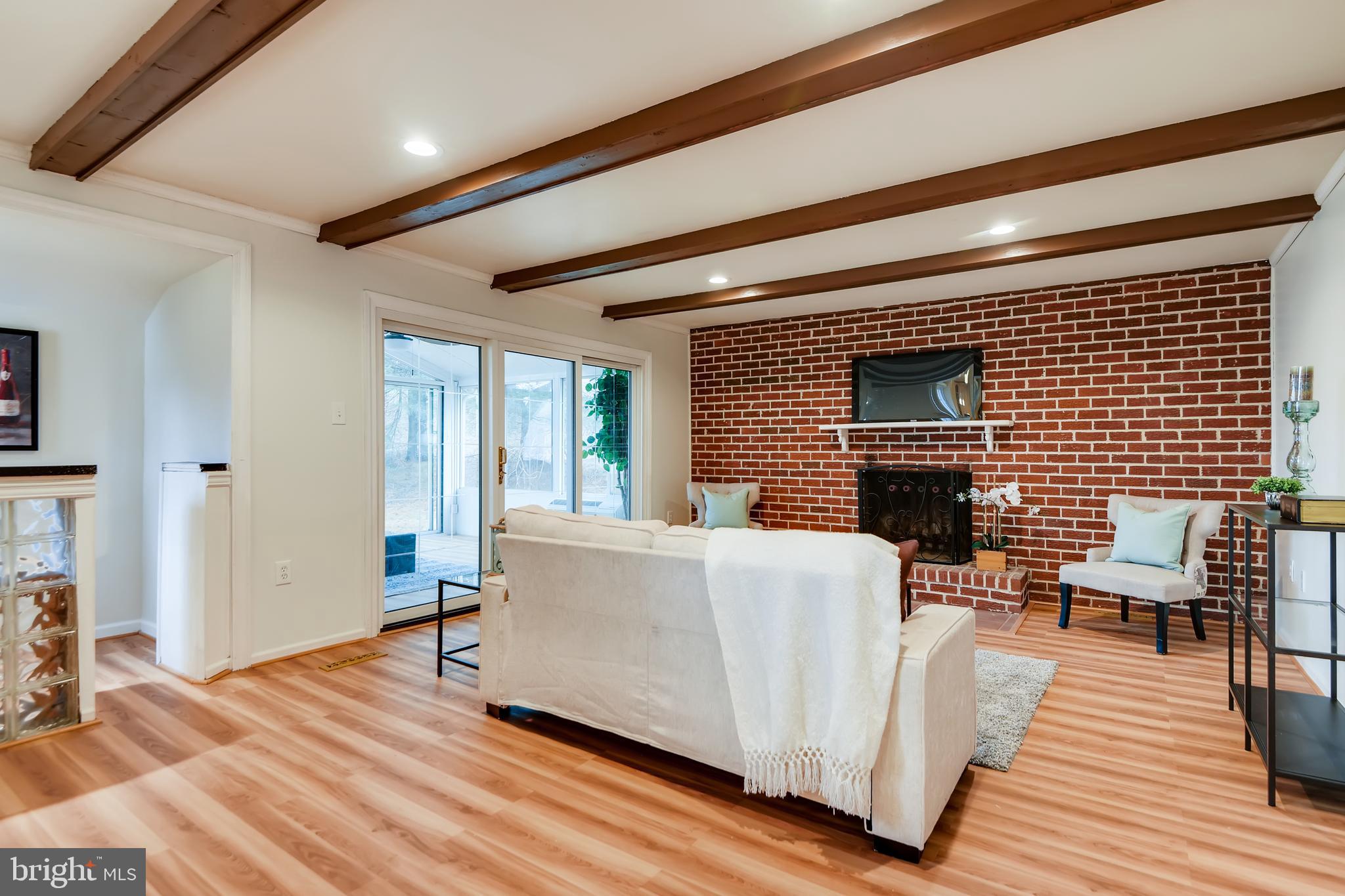 KINGS POINT - Residential