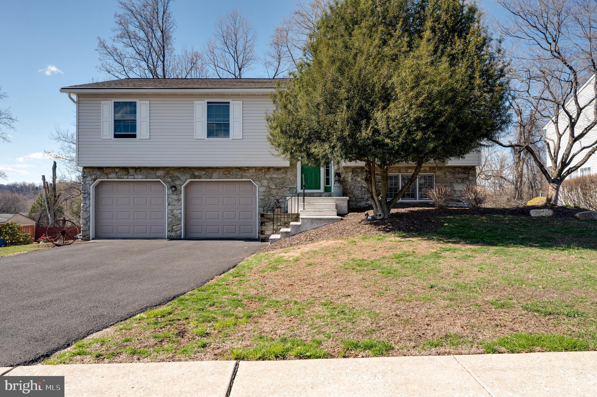 1133 ASHBOURNE DRIVE