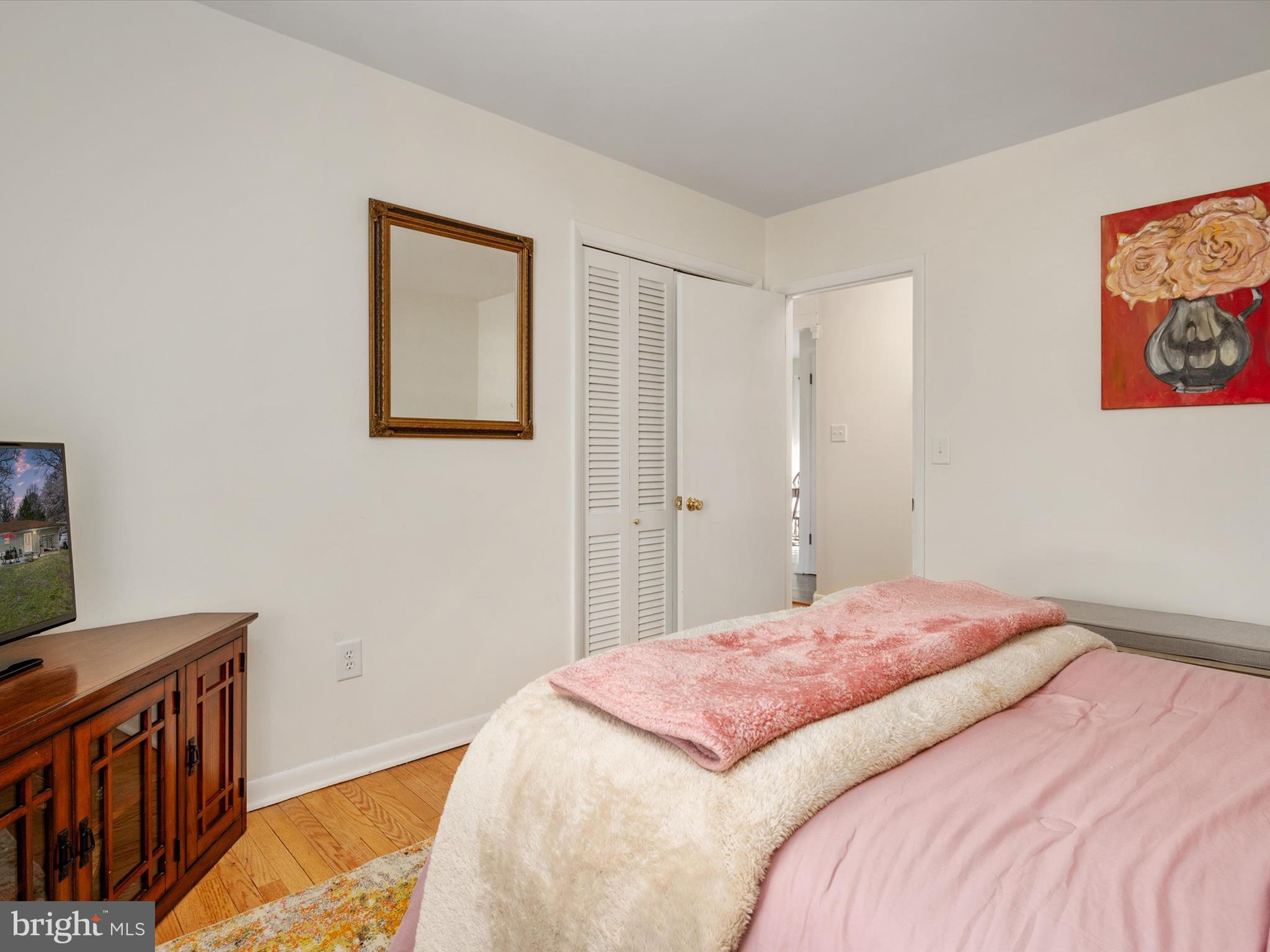 KENT ACRES - Residential