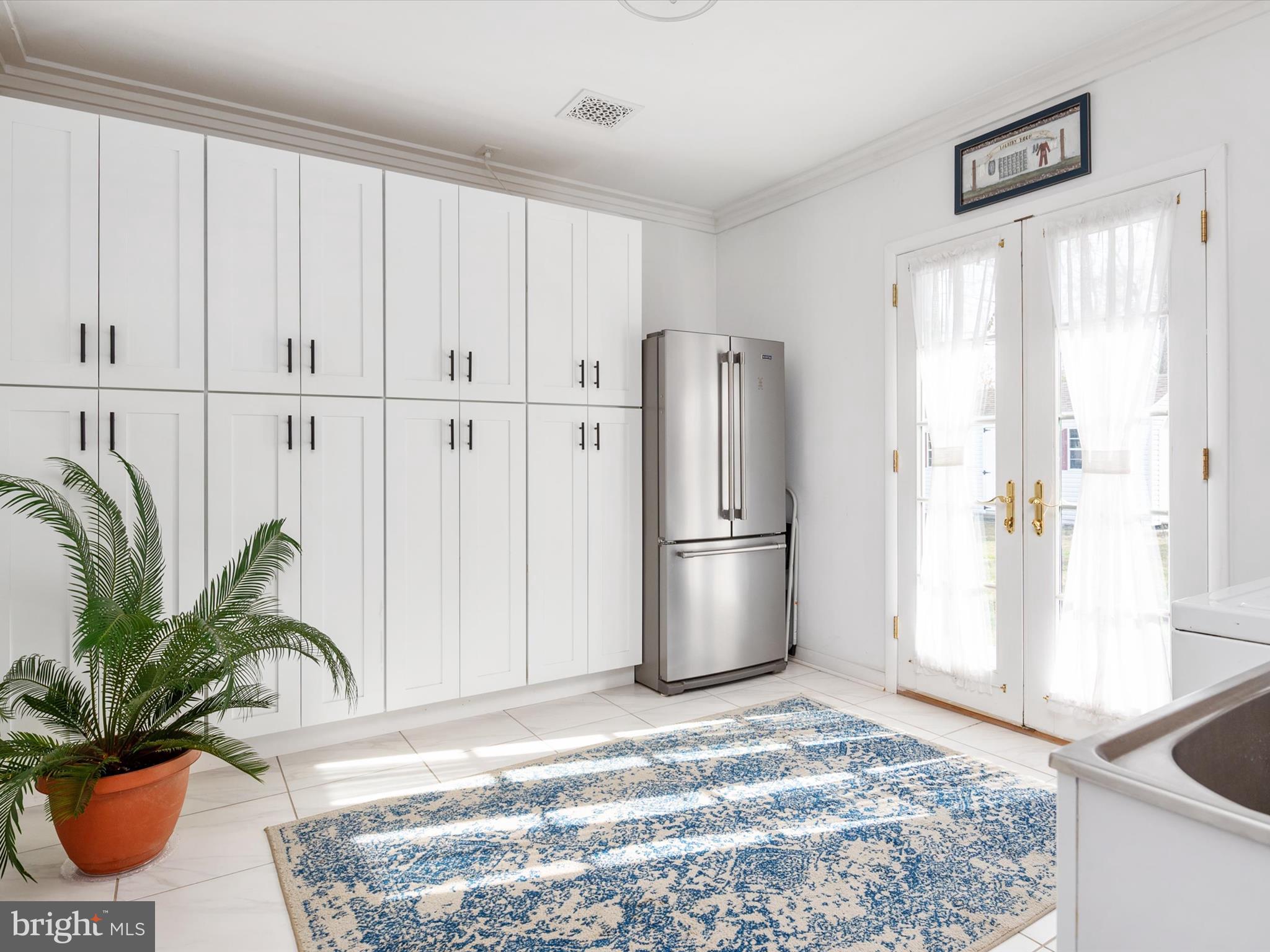 KENT ACRES - Residential