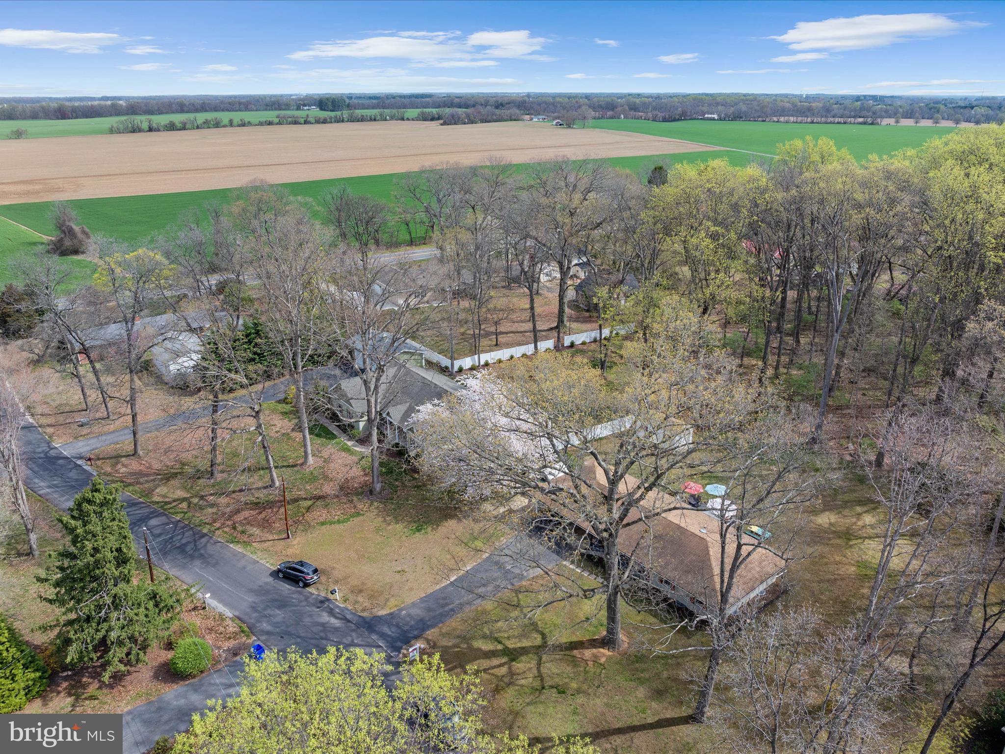 KENT ACRES - Residential