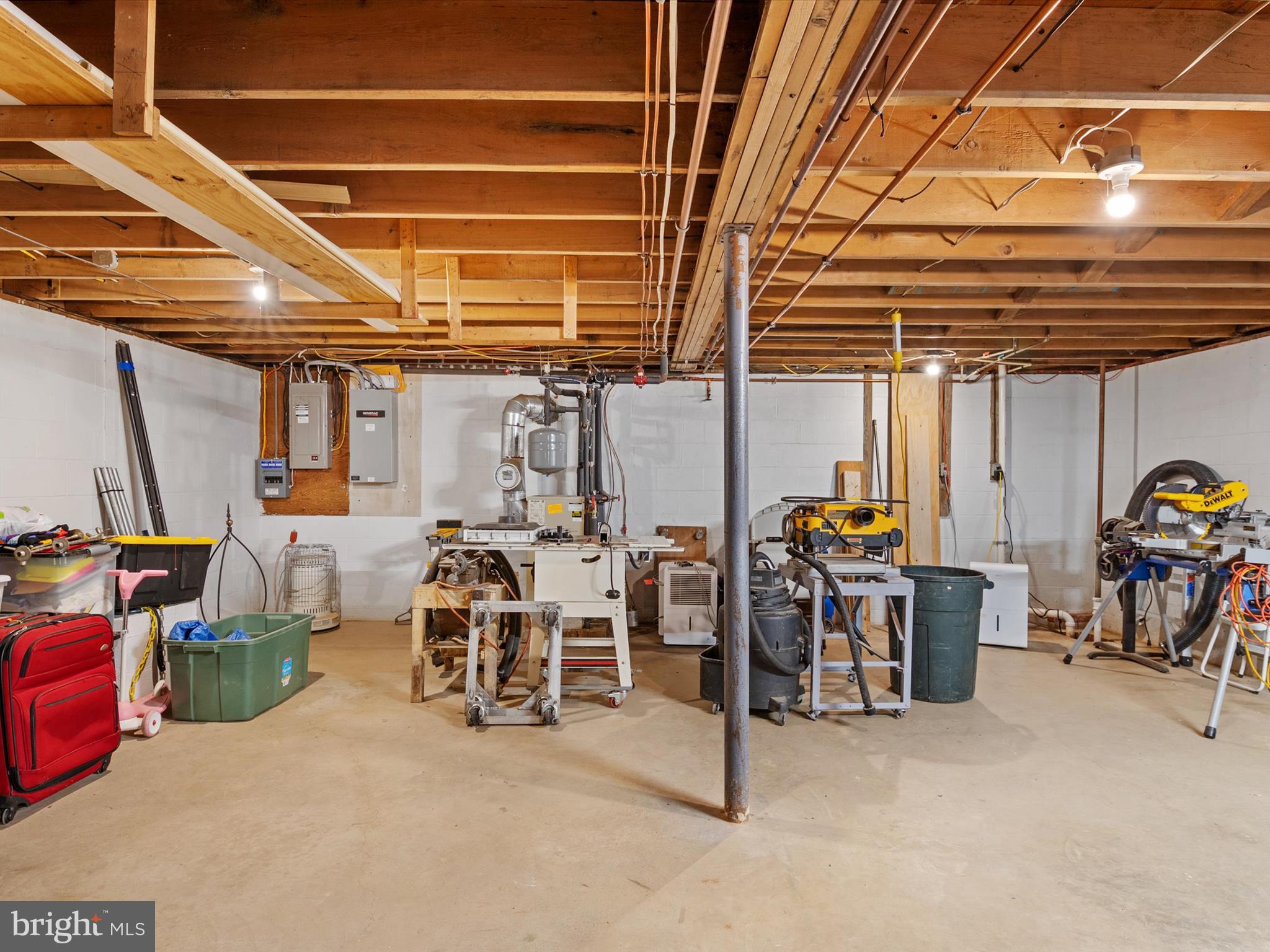 KENT ACRES - Residential