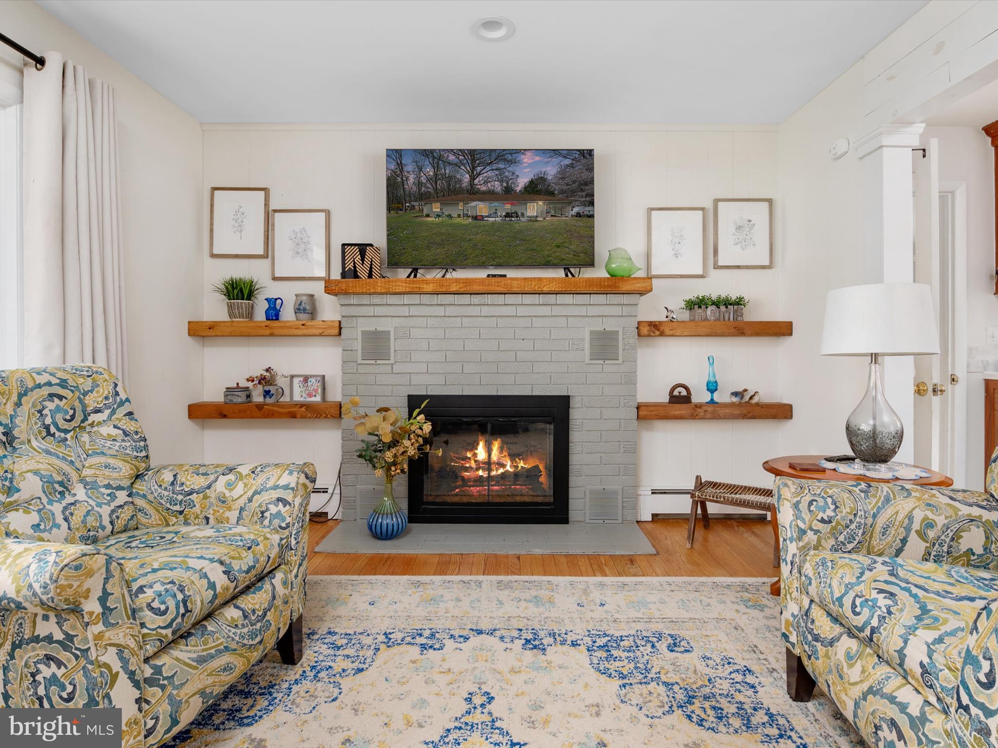 KENT ACRES - Residential