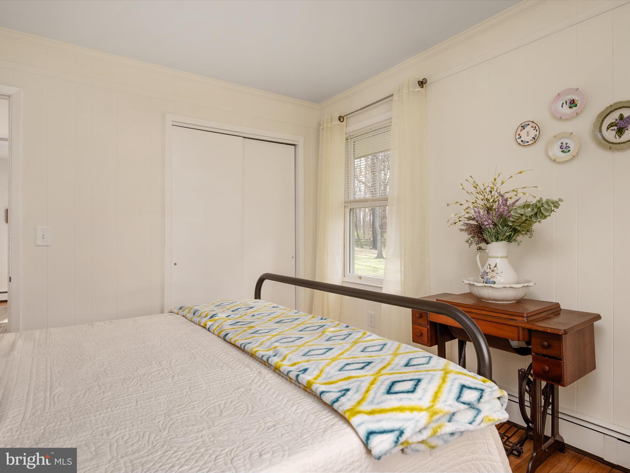 KENT ACRES - Residential