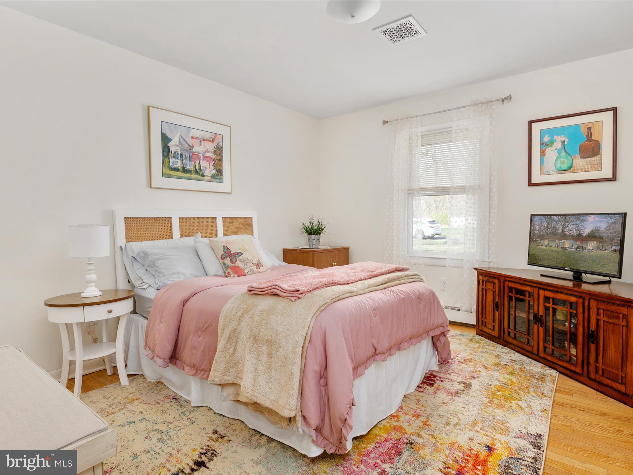 KENT ACRES - Residential