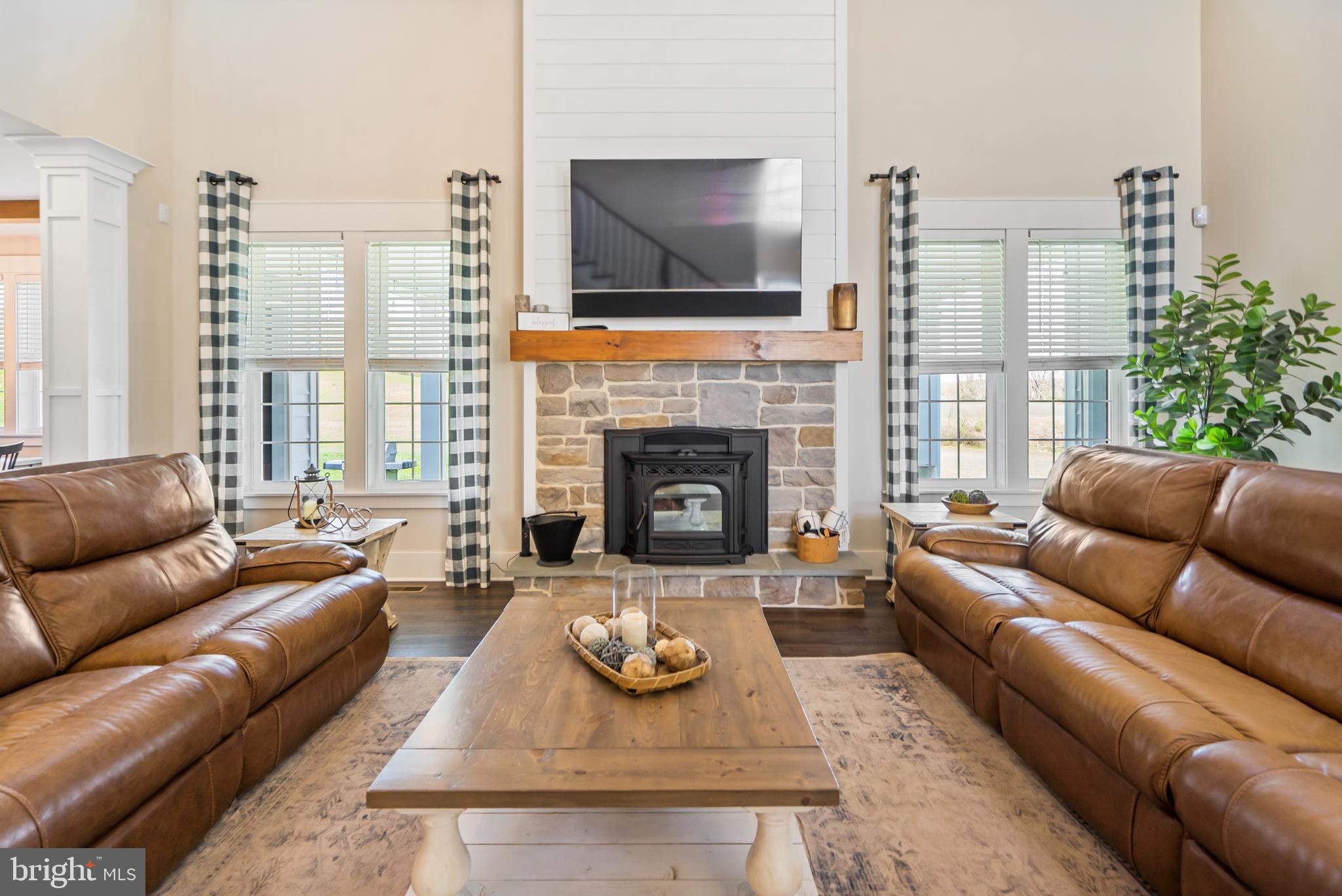 IPSTONE - Residential