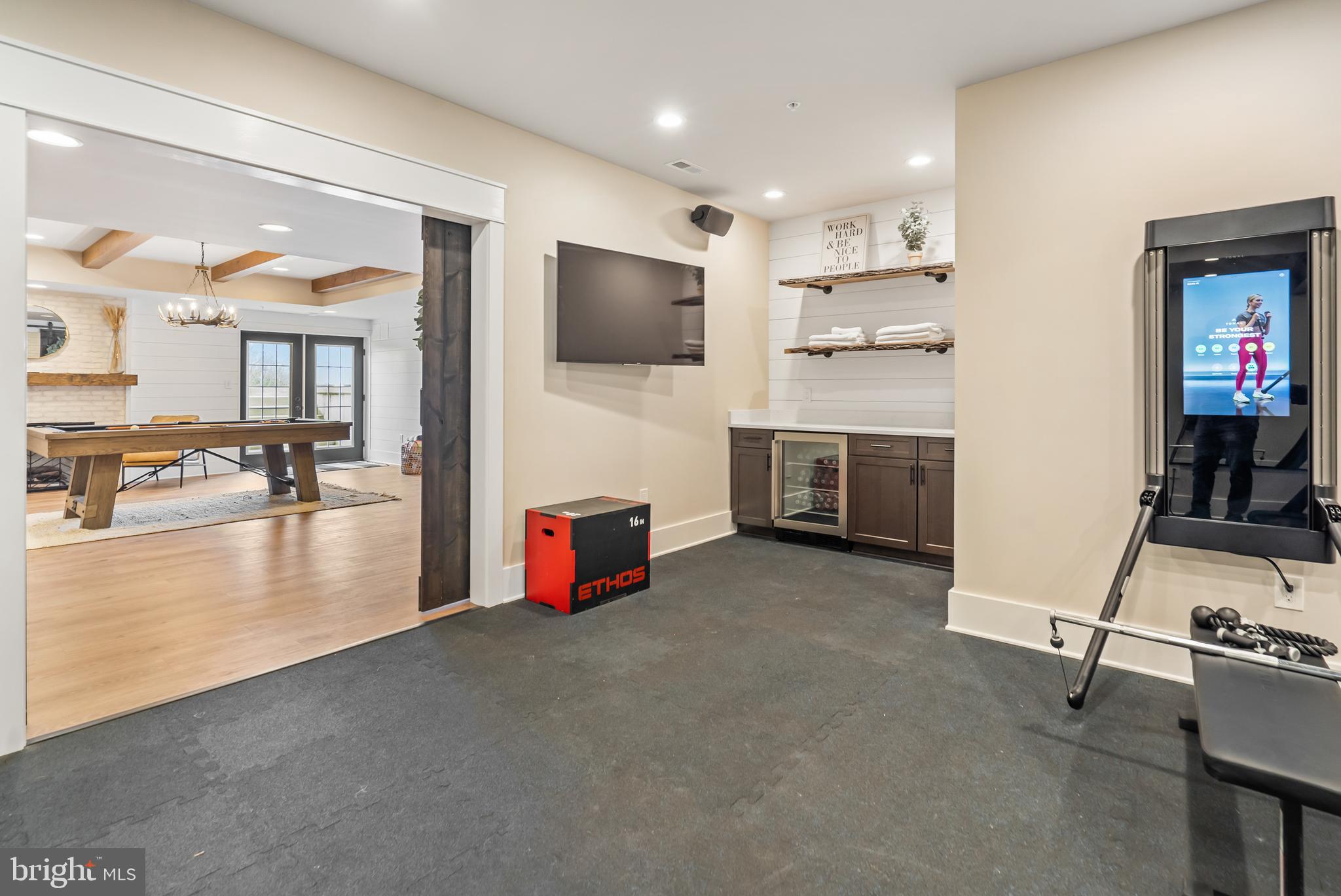 IPSTONE - Residential