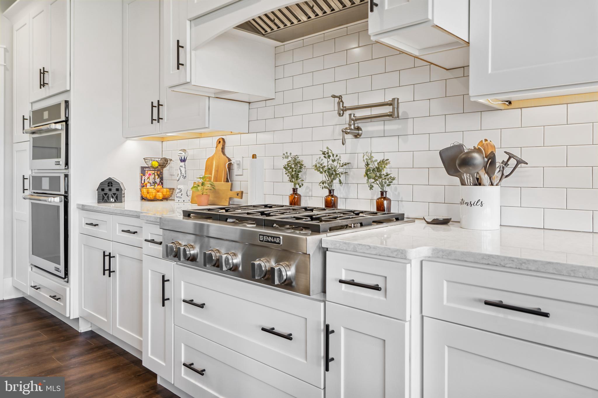 IPSTONE - Residential