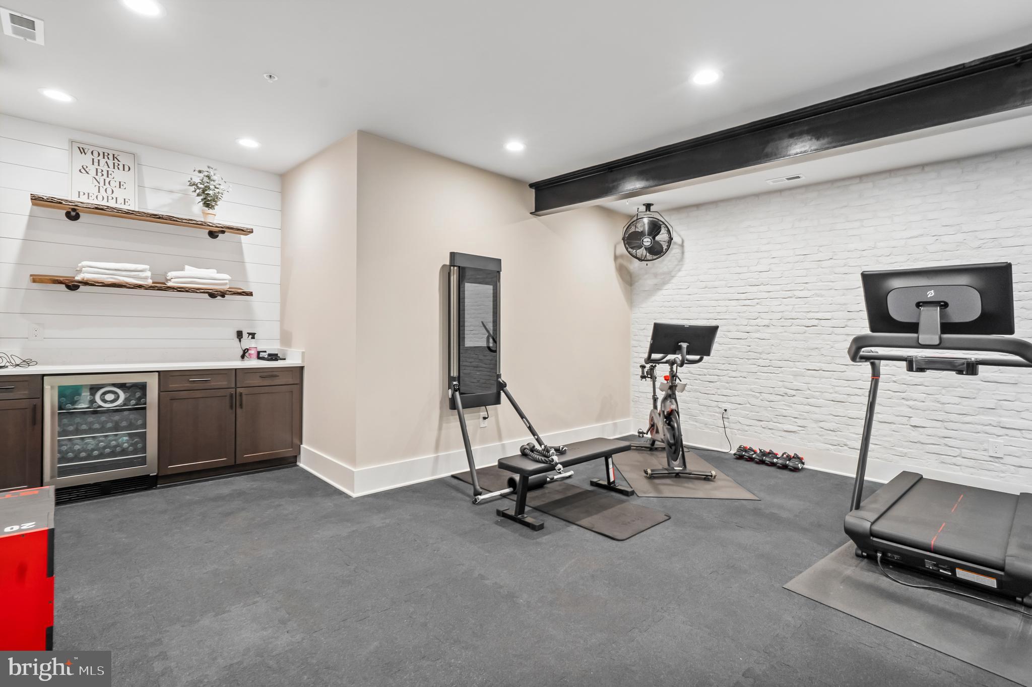 IPSTONE - Residential