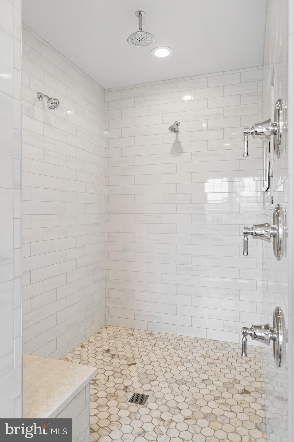 IPSTONE - Residential