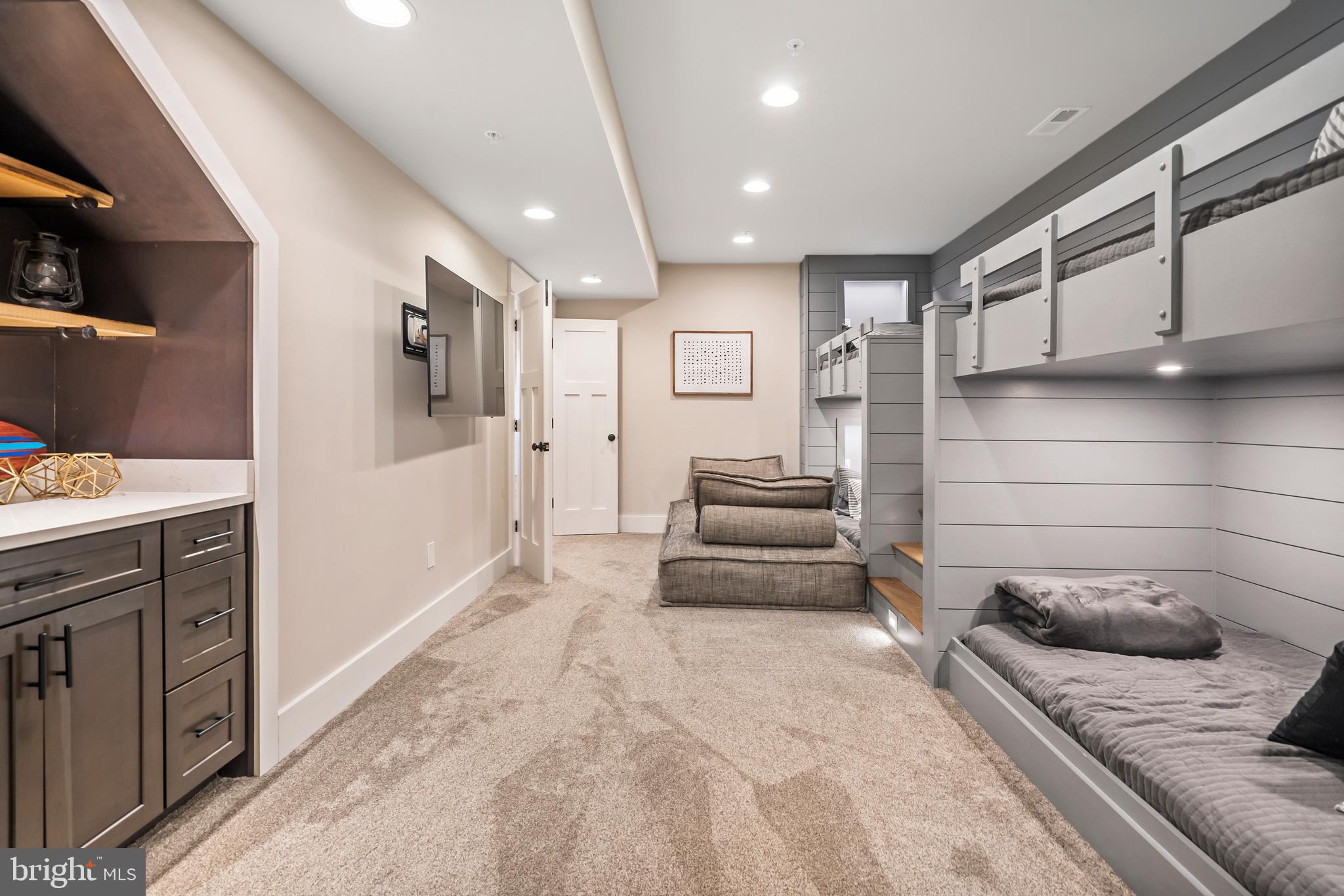 IPSTONE - Residential