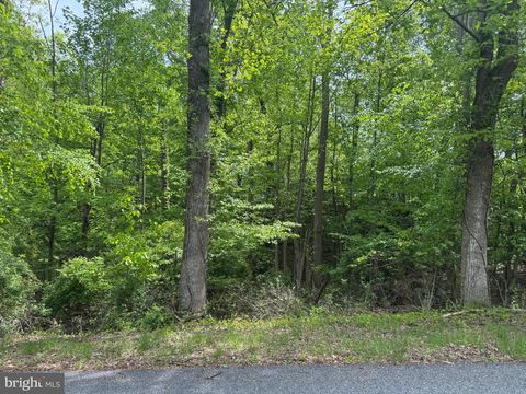 226 W WANNA DRIVE AUBURN PA 17922