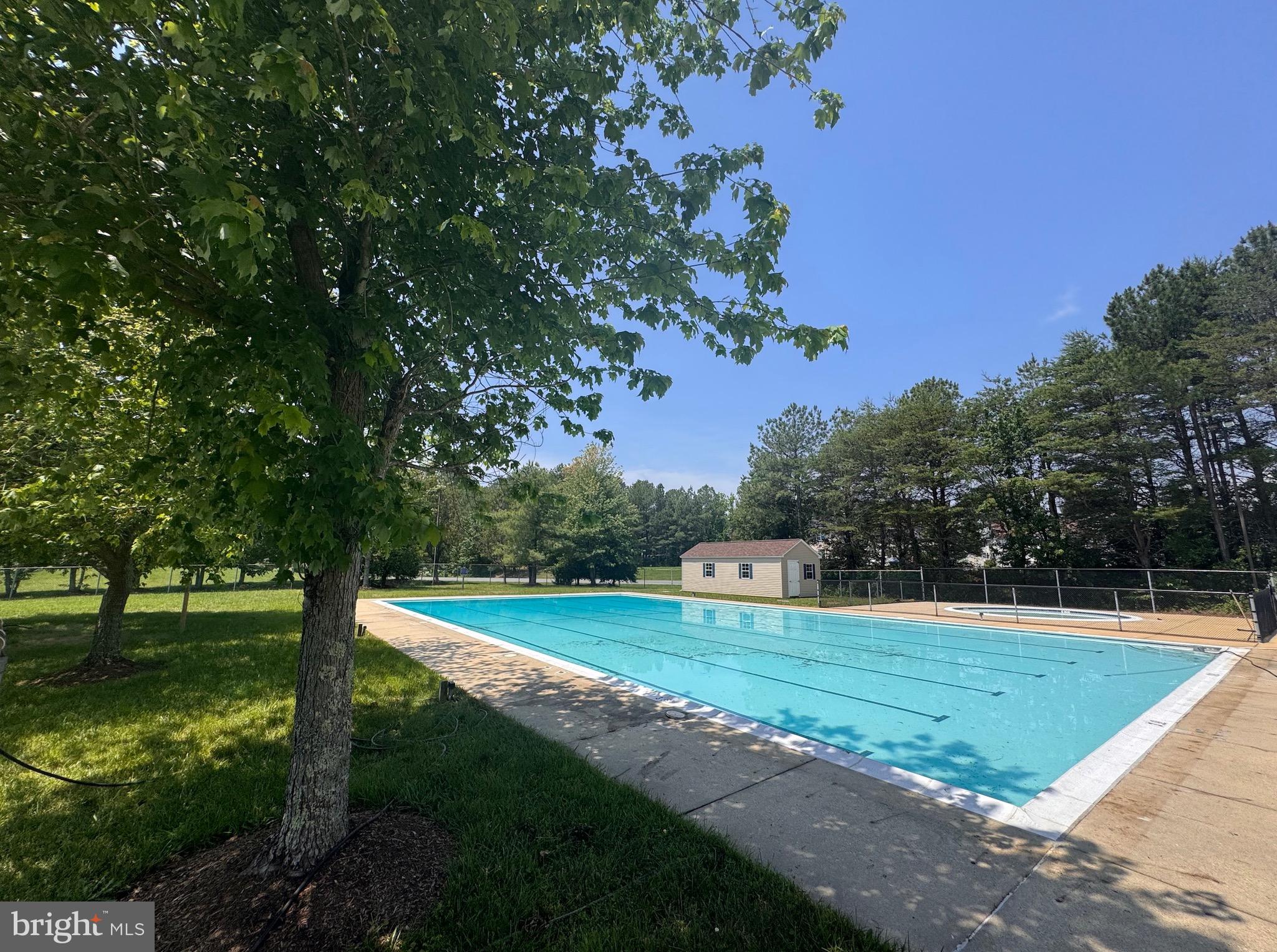 WESTBURY - Residential Lease