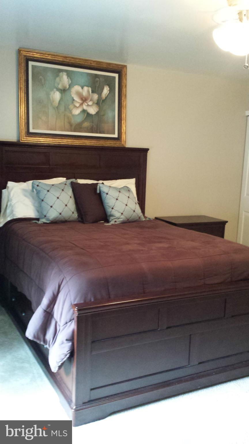 WHITE OAK VILLAGE SUB - Residential