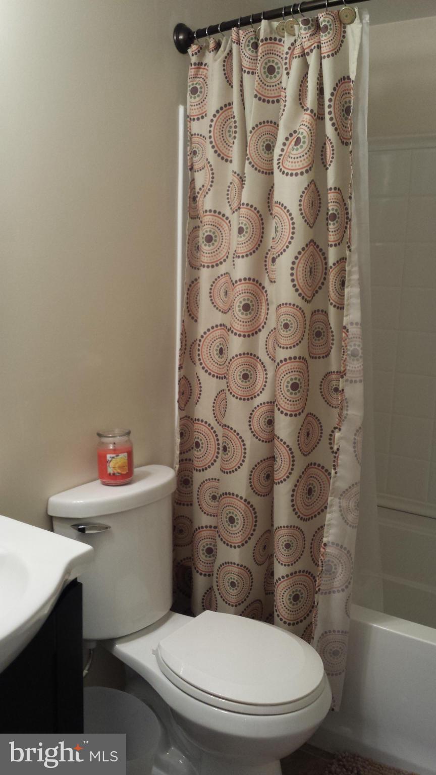 WHITE OAK VILLAGE SUB - Residential