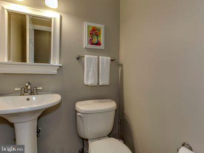 WASHINGTON COURTS - Residential Lease