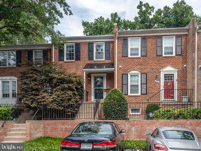 WASHINGTON COURTS - Residential Lease