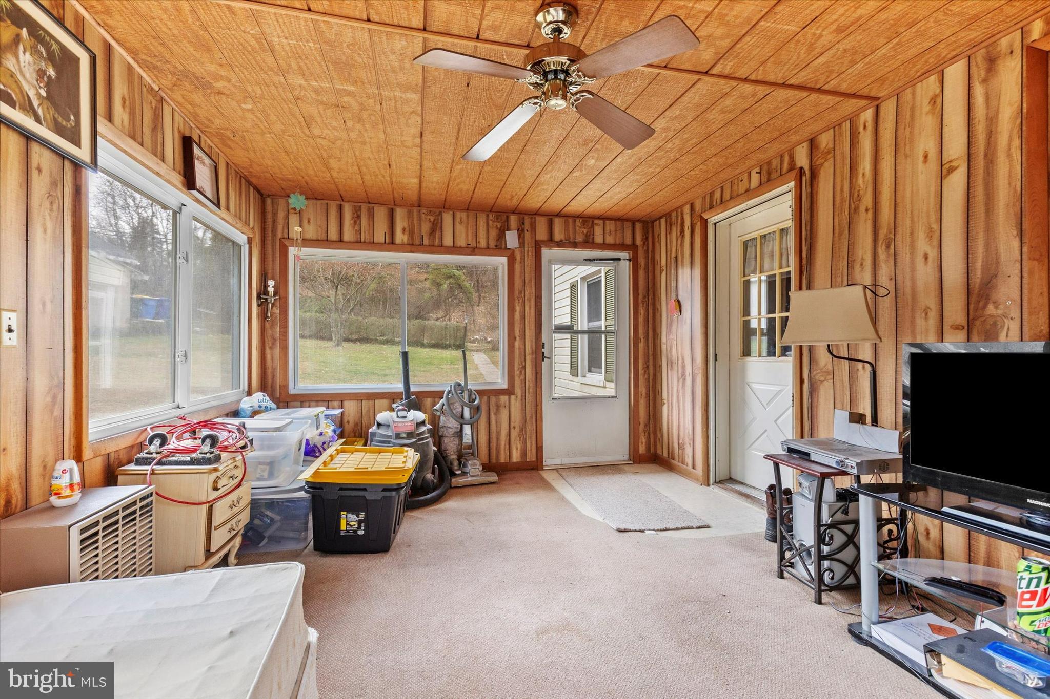 SPRINGETTSBURY TWP - Residential