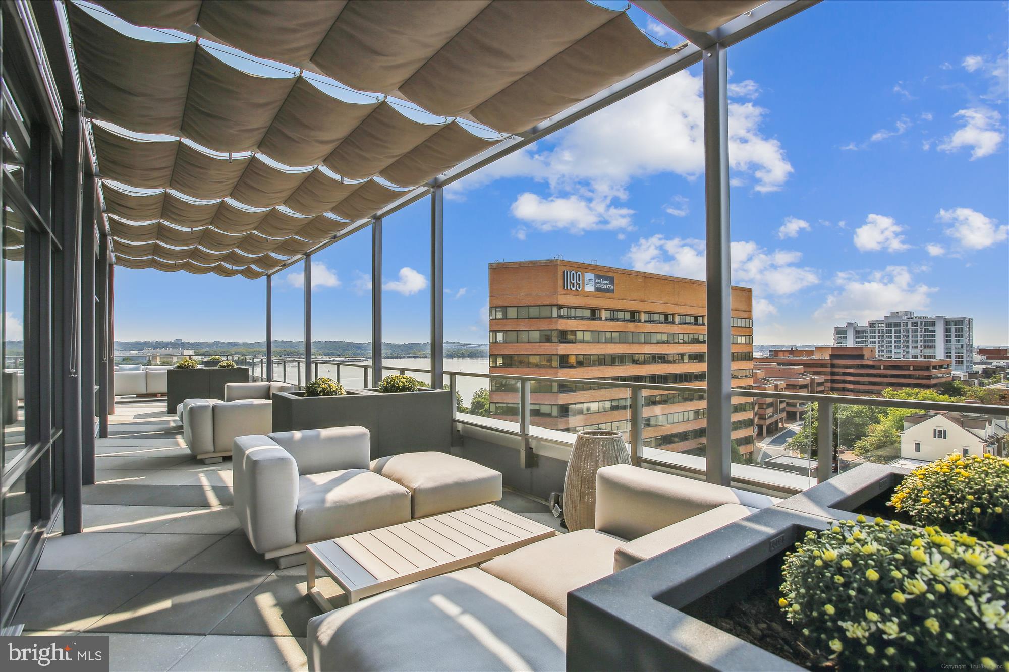 OLD TOWN ALEXANDRIA - Residential Lease