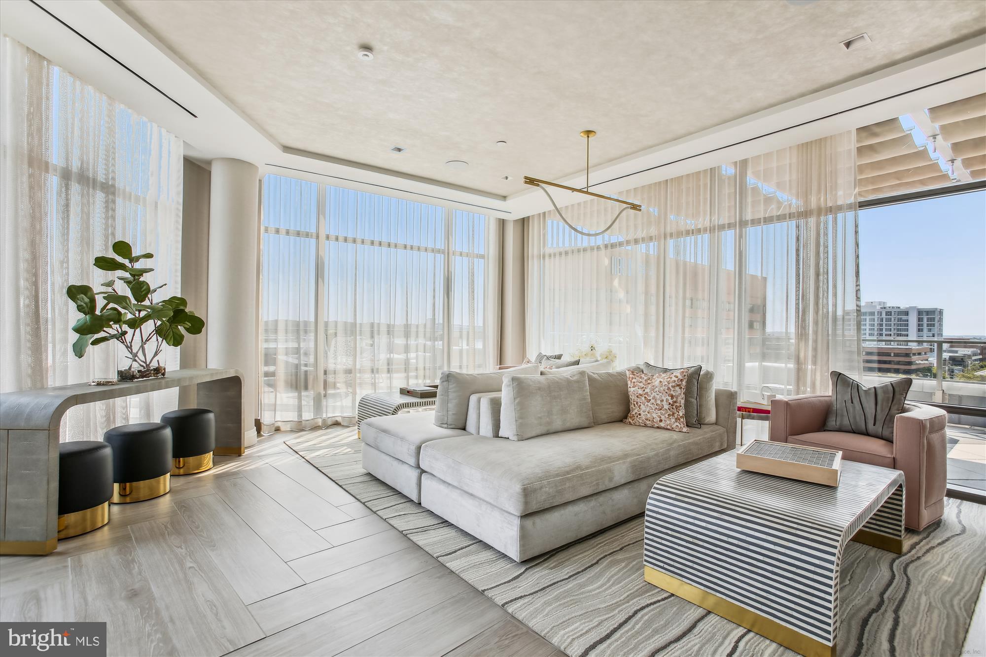 OLD TOWN ALEXANDRIA - Residential Lease