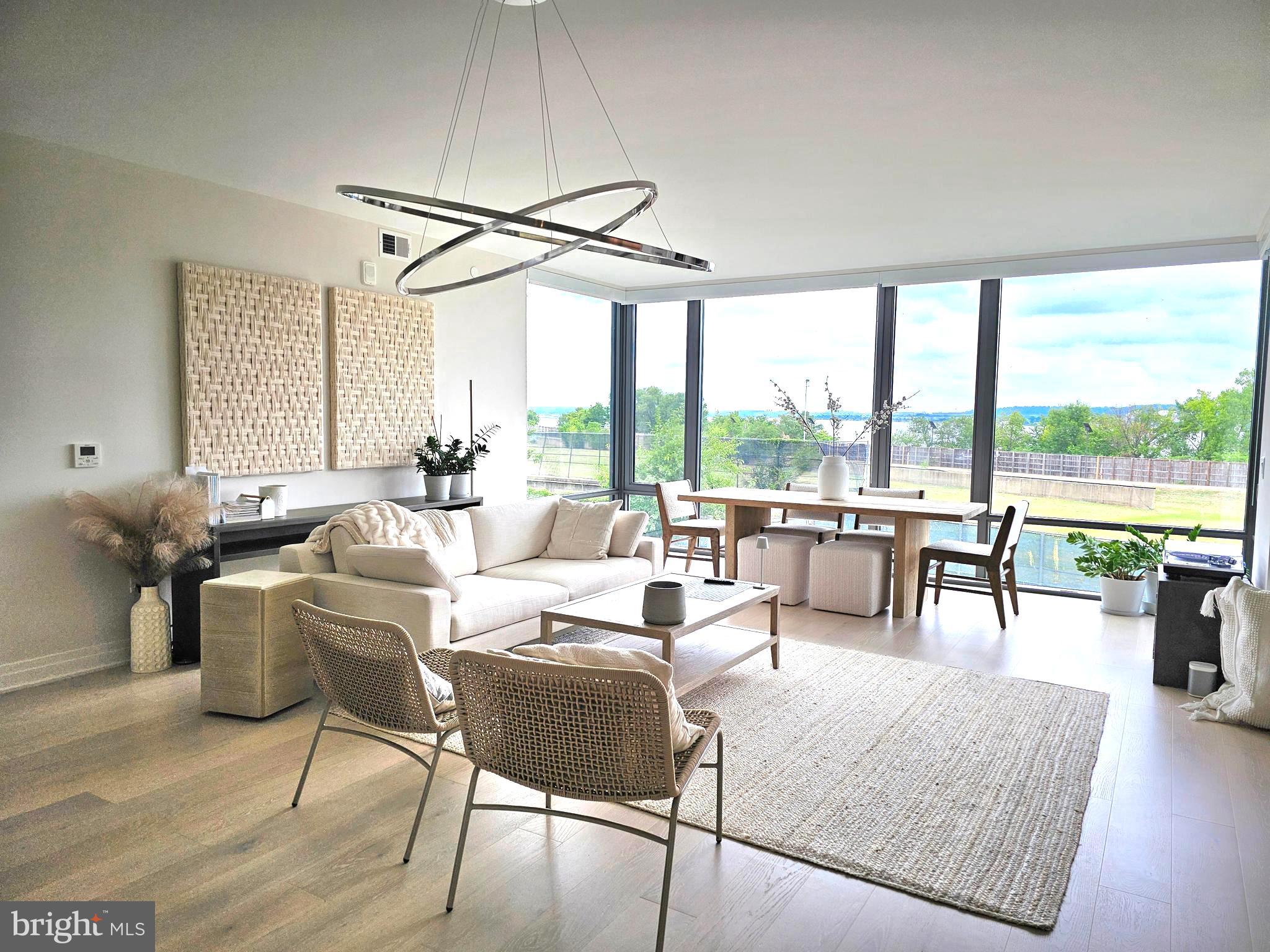 OLD TOWN ALEXANDRIA - Residential Lease