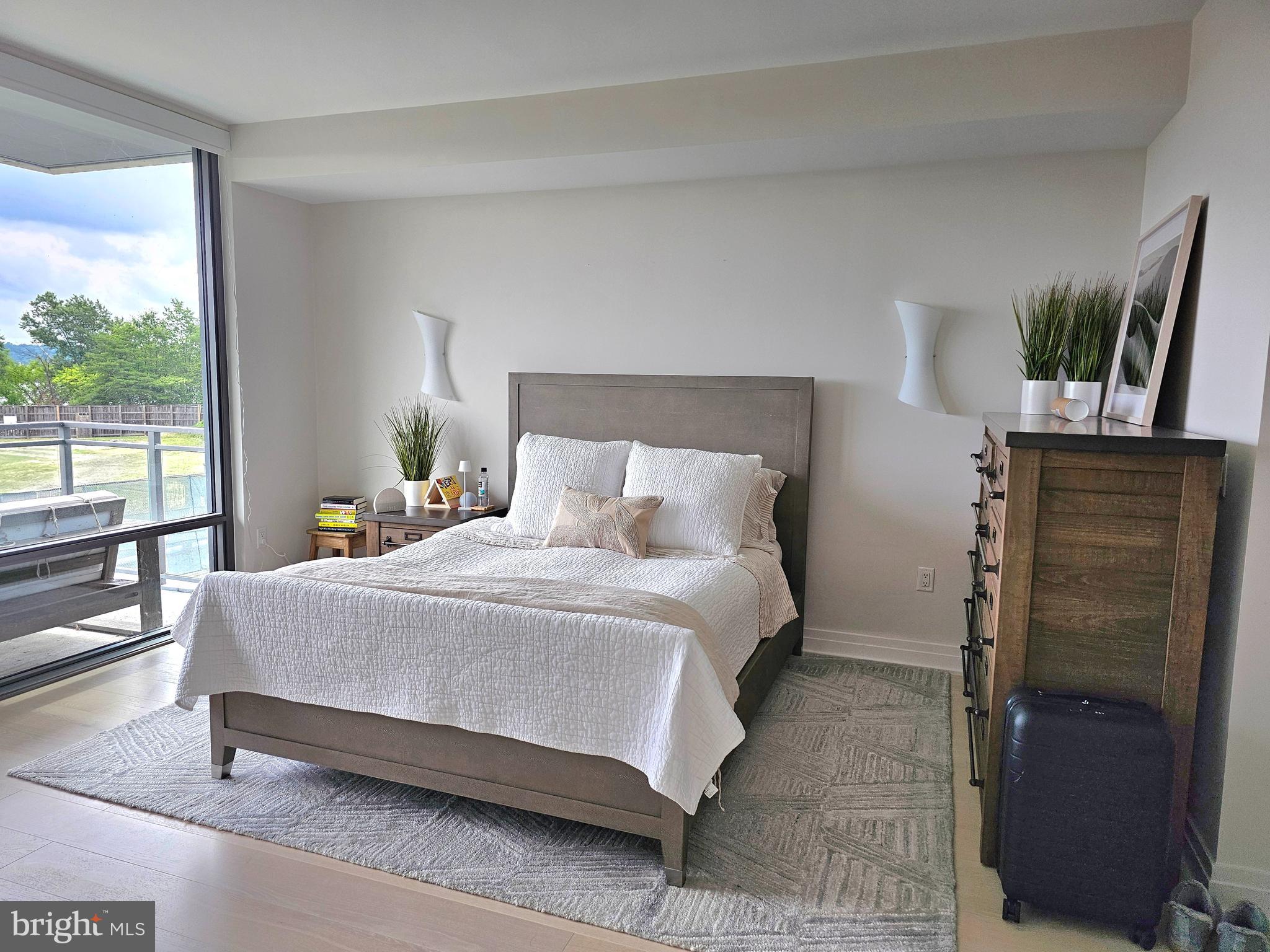 OLD TOWN ALEXANDRIA - Residential Lease