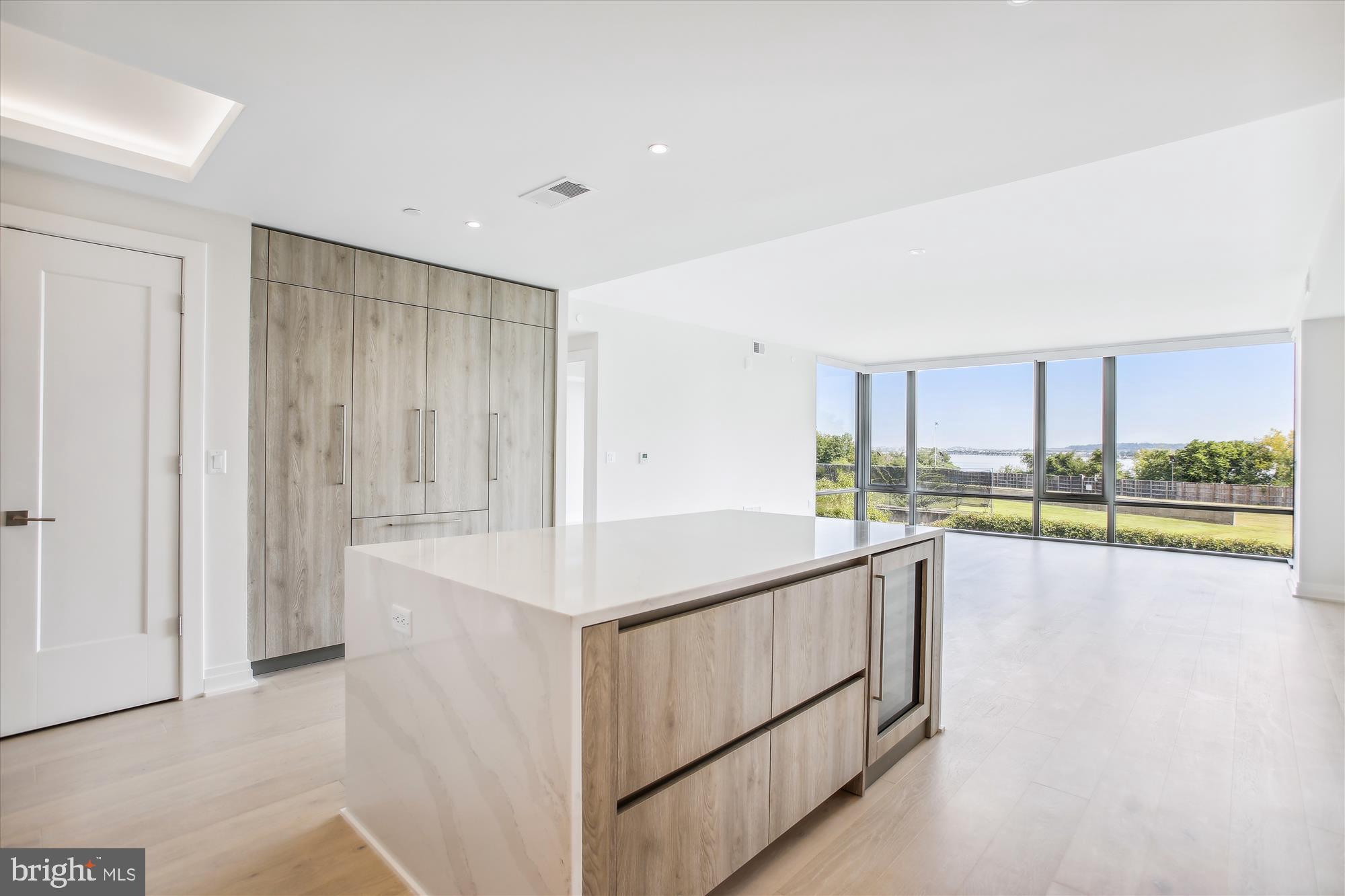 OLD TOWN ALEXANDRIA - Residential Lease