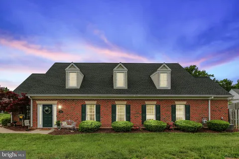 9301 Glascow Drive, Fredericksburg, VA MLS: VASP2032568