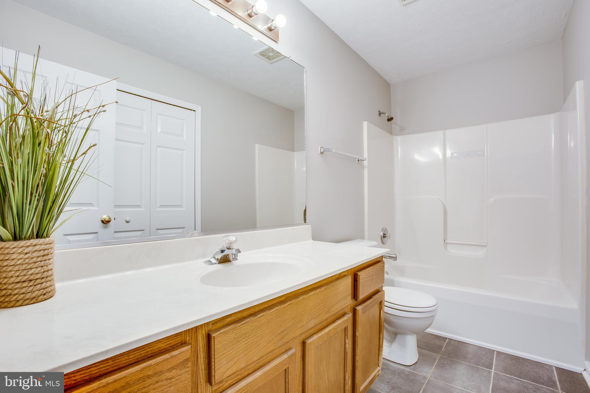 ASHLEIGH PARK SOUTH - Residential