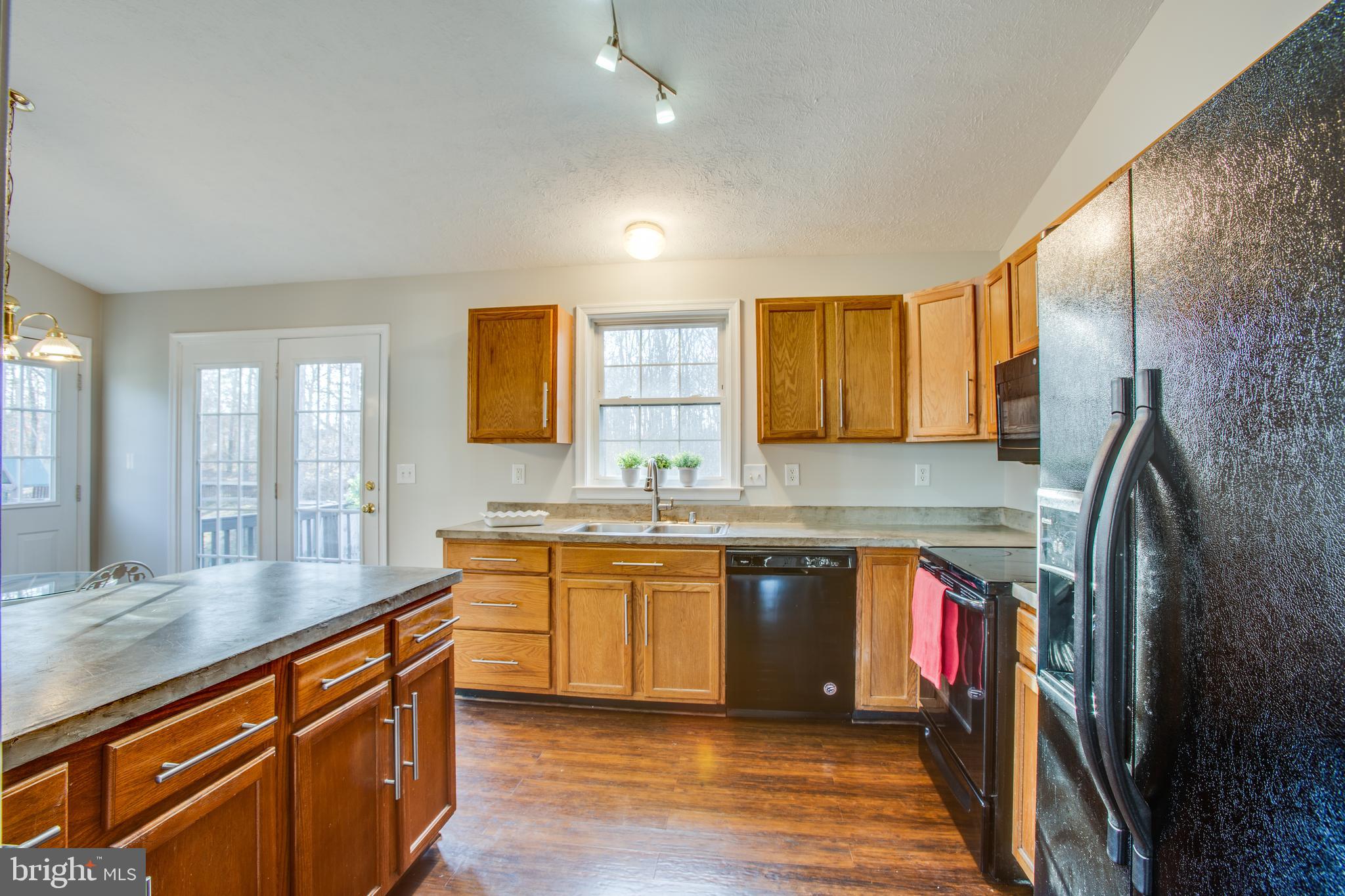 ASHLEIGH PARK SOUTH - Residential