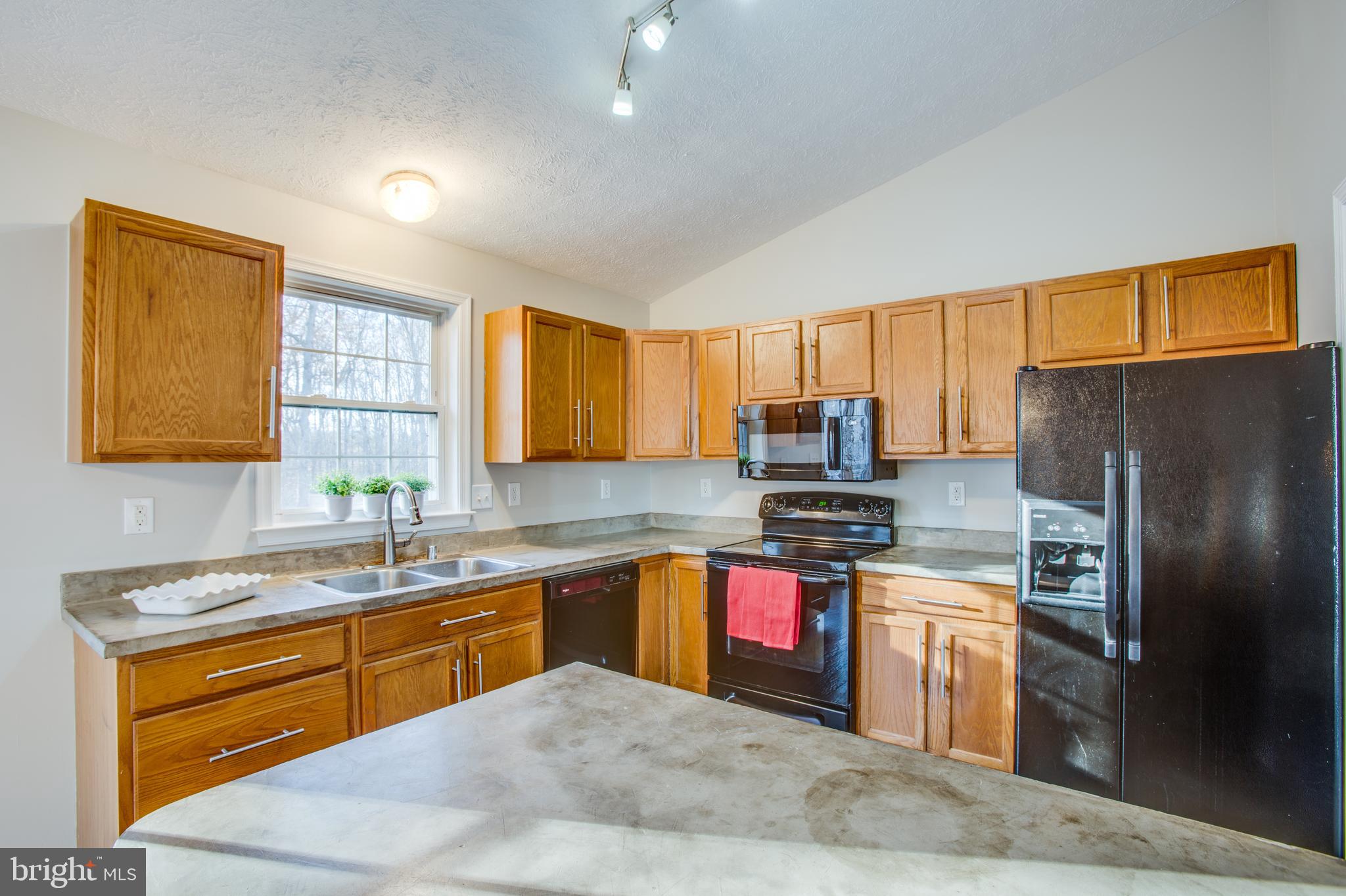 ASHLEIGH PARK SOUTH - Residential