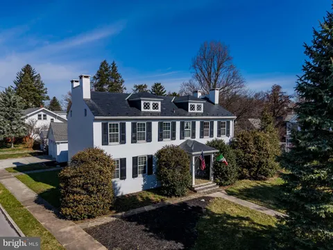 317 W King Street, Shippensburg, PA 17257 - MLS#: PAFL2026054