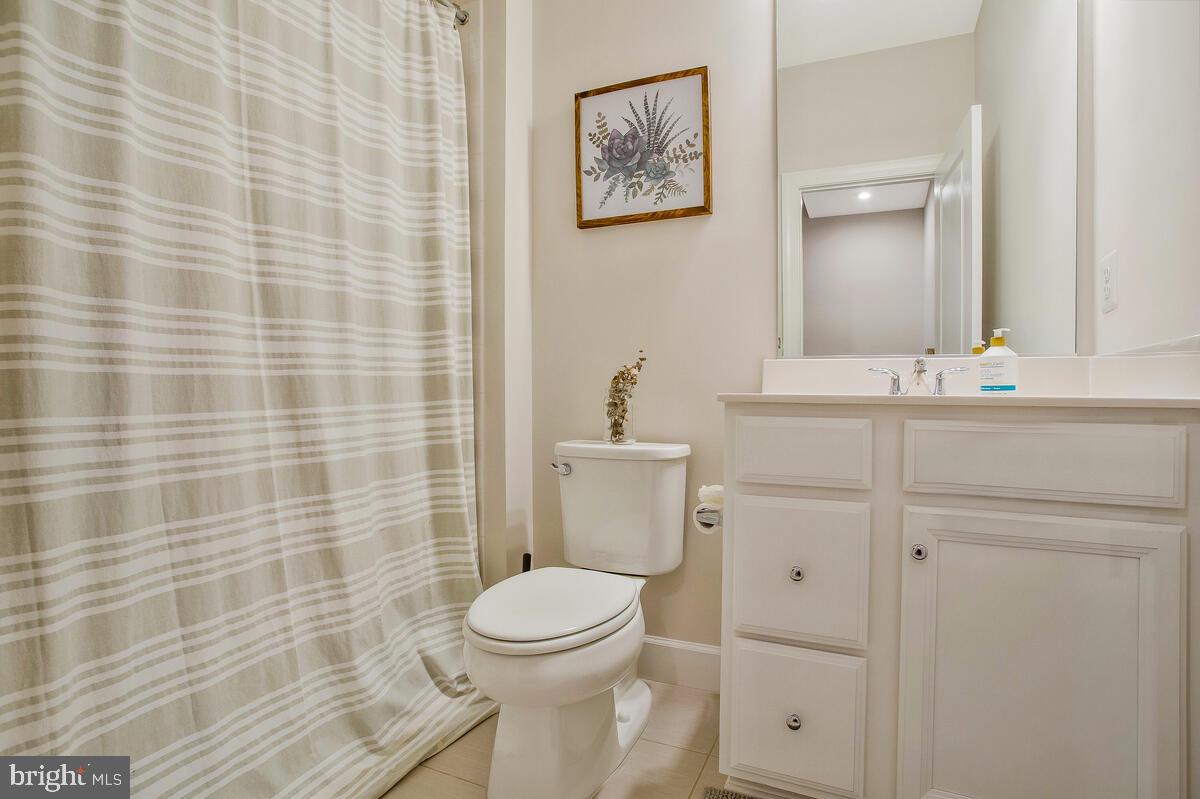 CAPITAL COURT - Residential Lease