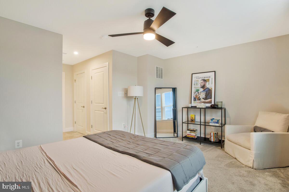 CAPITAL COURT - Residential Lease