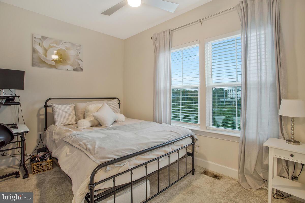 CAPITAL COURT - Residential Lease