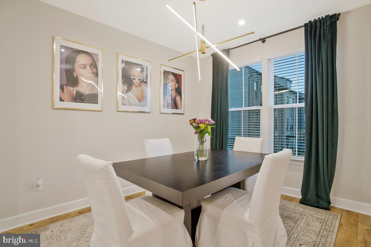 CAPITAL COURT - Residential Lease