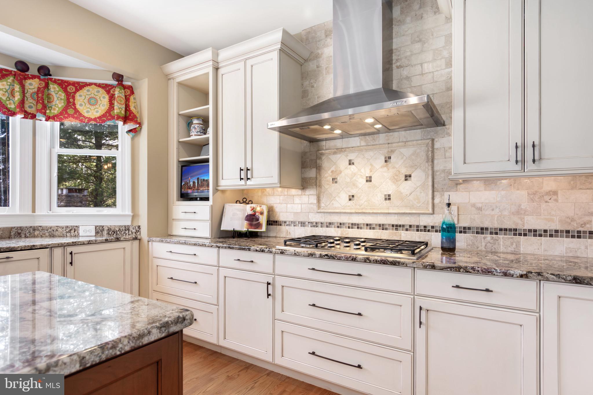 HARLEQUIN - Residential