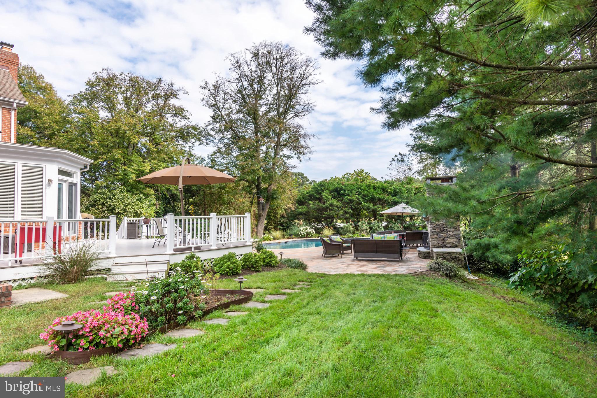 HARLEQUIN - Residential