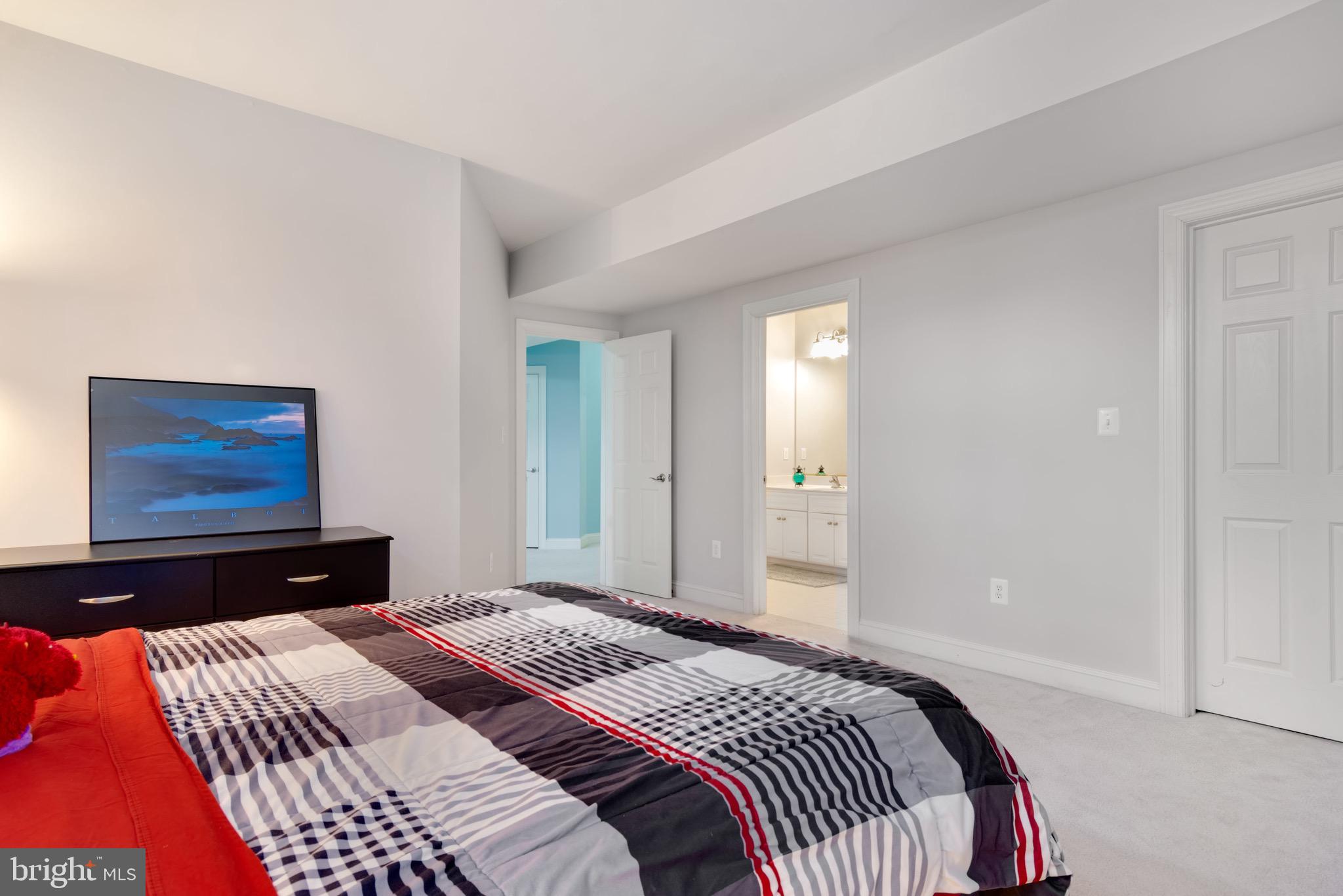 HARLEQUIN - Residential