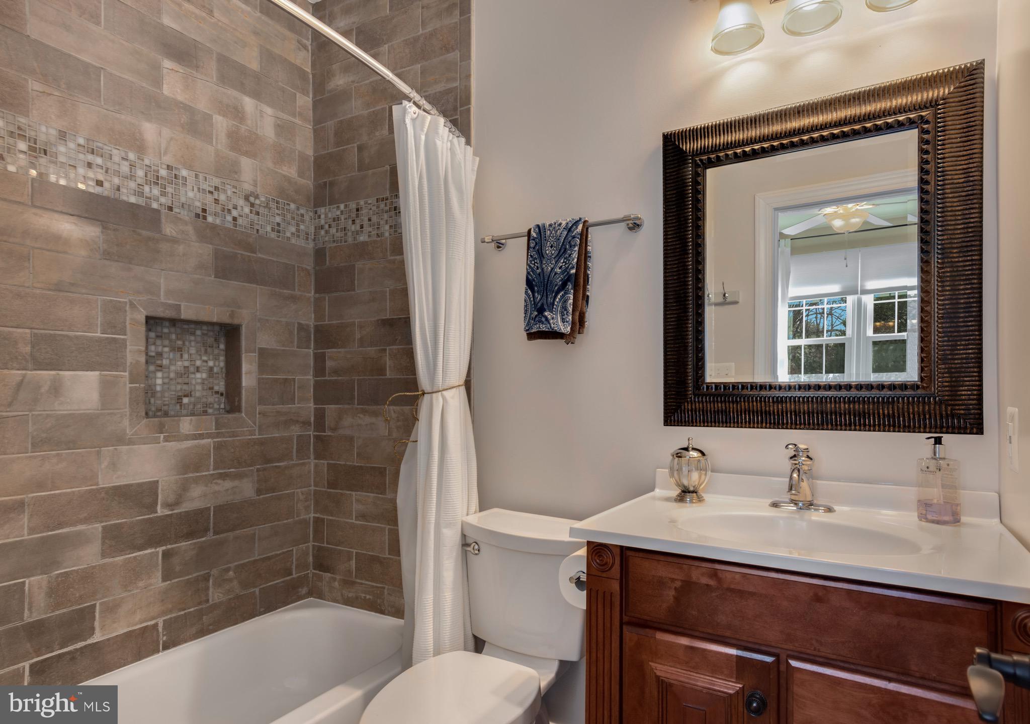 HARLEQUIN - Residential