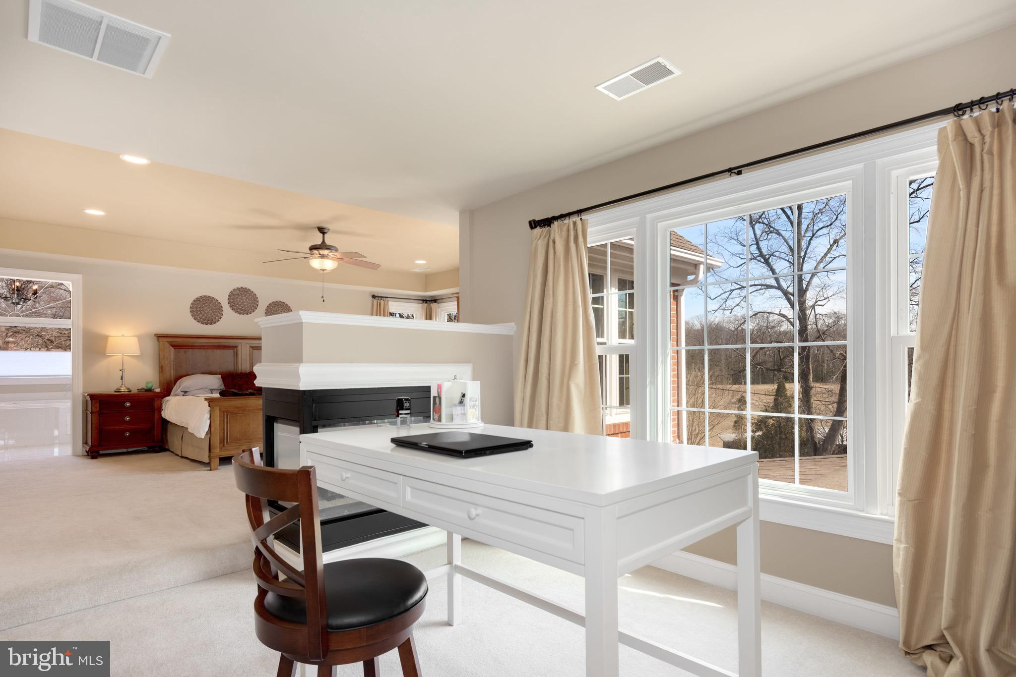 HARLEQUIN - Residential