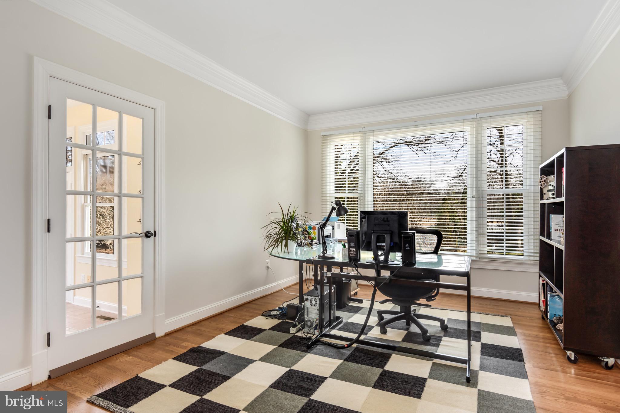 HARLEQUIN - Residential