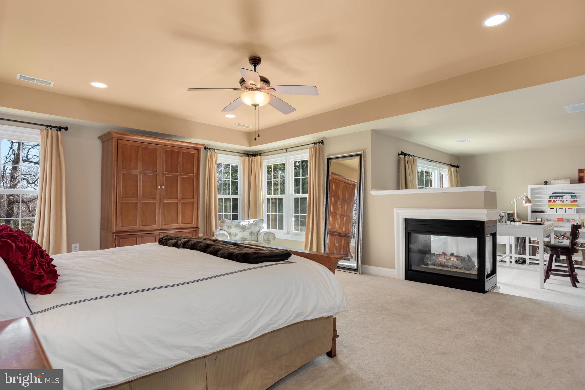 HARLEQUIN - Residential