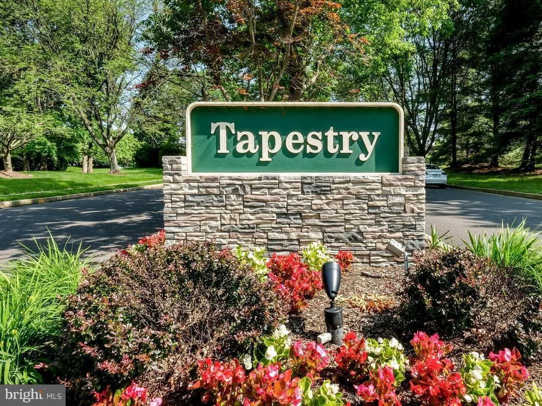 Holland, Pennsylvania 18966, United States, 2 Bedrooms Bedrooms, ,2 BathroomsBathrooms,Residential,Pending,212334