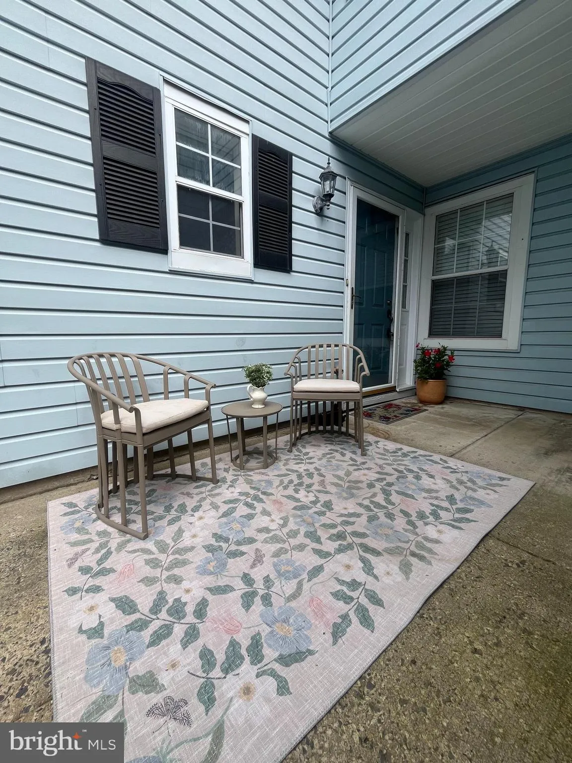 Holland, Pennsylvania 18966, United States, 2 Bedrooms Bedrooms, ,2 BathroomsBathrooms,Residential,Pending,212334