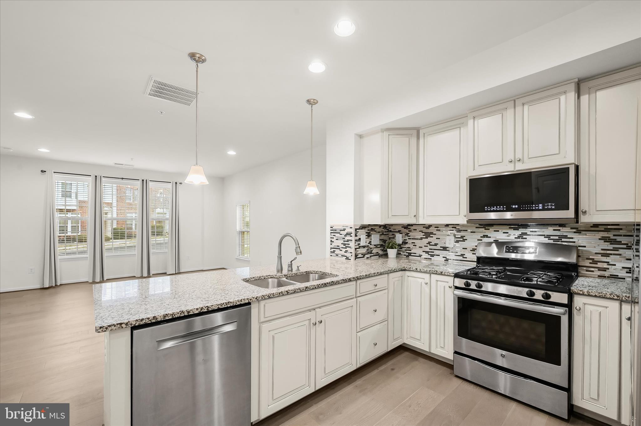 LINTON AT BALLENGER - Residential